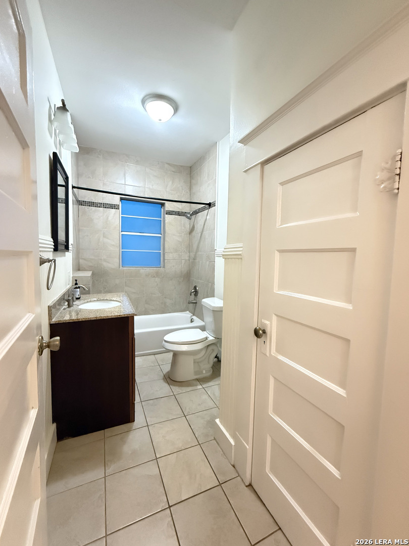 902 W Gramercy San Antonio TX 78201