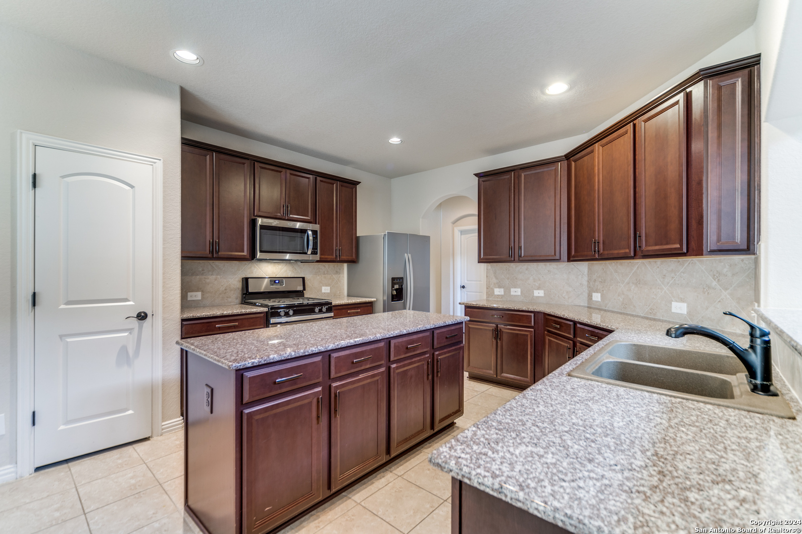 111 Dovetail Street Boerne TX 78006