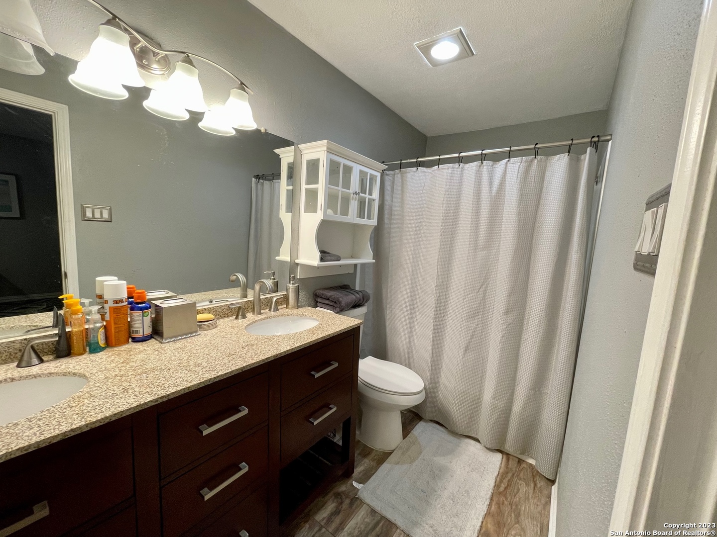 6111 Quail Feather Lane San Antonio TX 78233