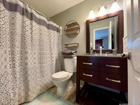 6111 Quail Feather Lane San Antonio TX 78233