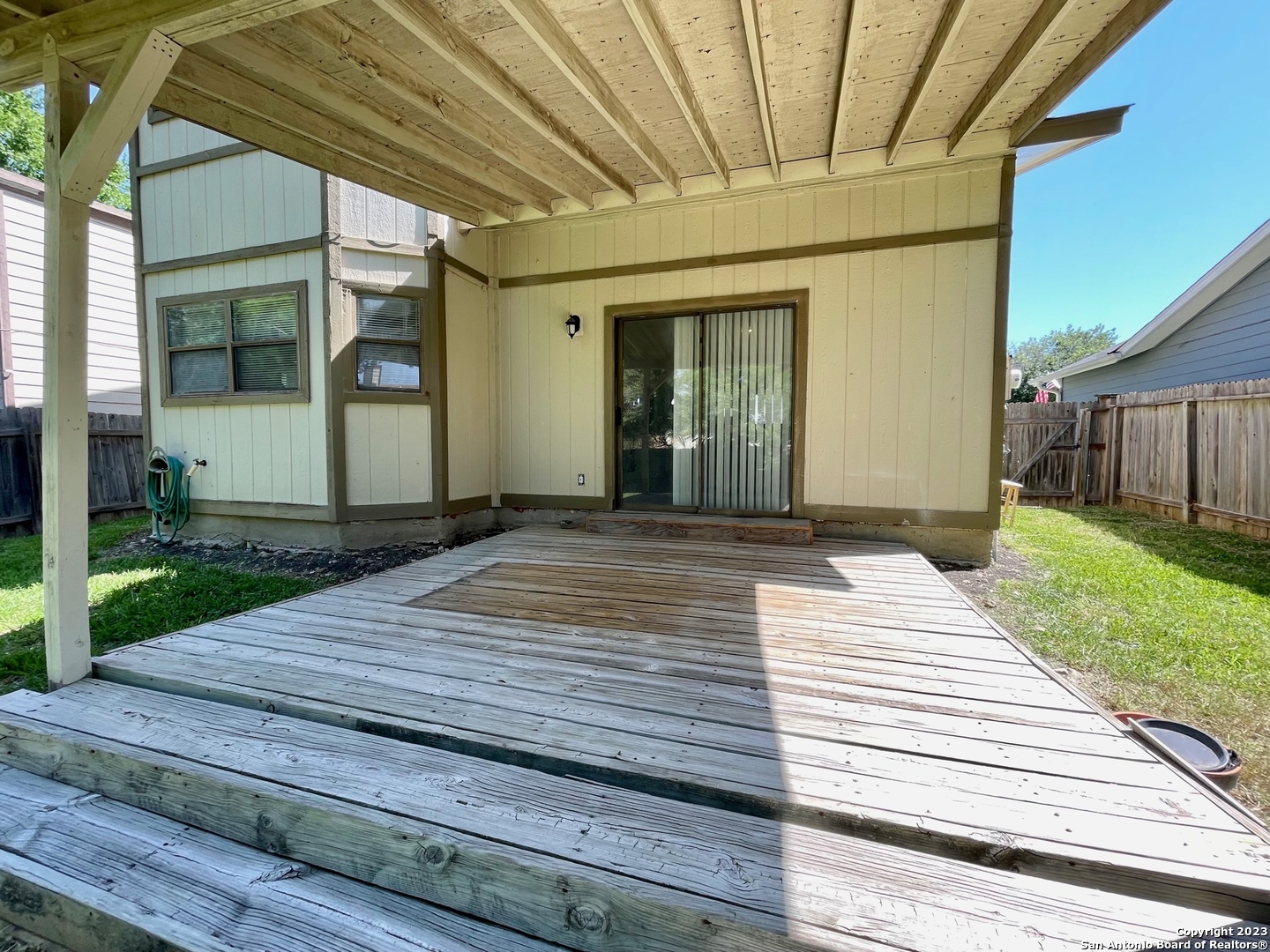 6111 Quail Feather Lane San Antonio TX 78233