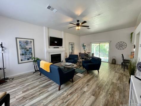 6111 Quail Feather Lane San Antonio TX 78233