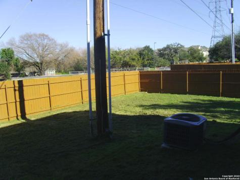 4103 St Charles Bay San Antonio TX 78229