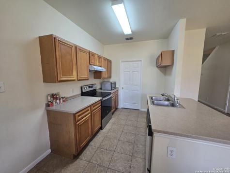 4103 St Charles Bay San Antonio TX 78229