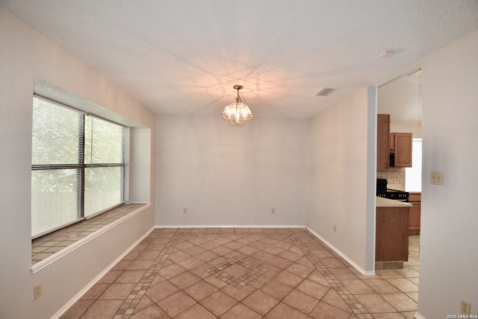 11304 Forest Gleam Live Oak TX 78233