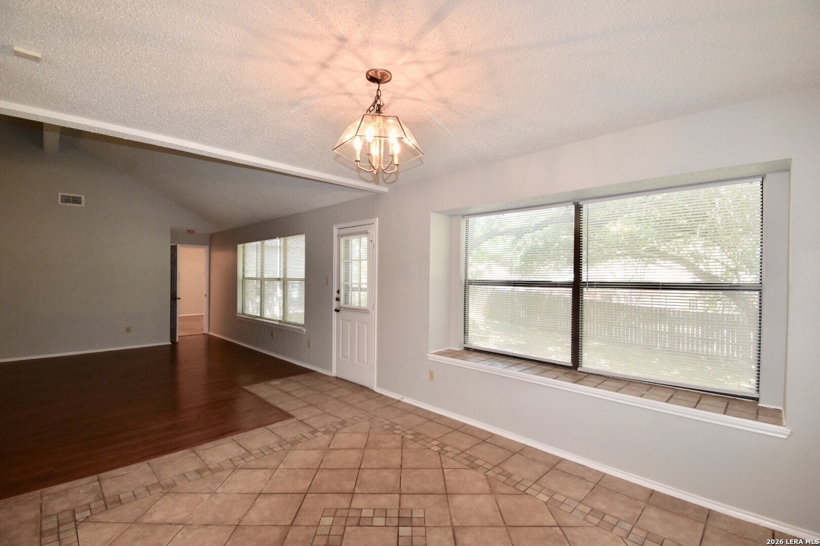11304 Forest Gleam Live Oak TX 78233