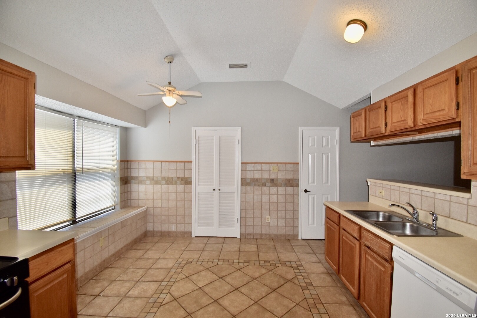 11304 Forest Gleam Live Oak TX 78233