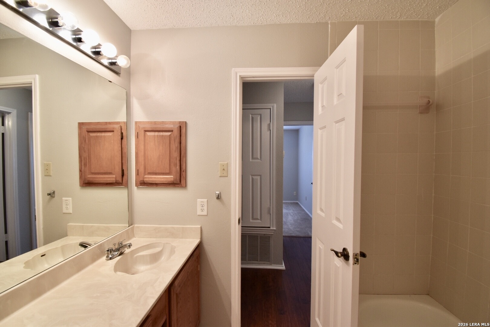 11304 Forest Gleam Live Oak TX 78233