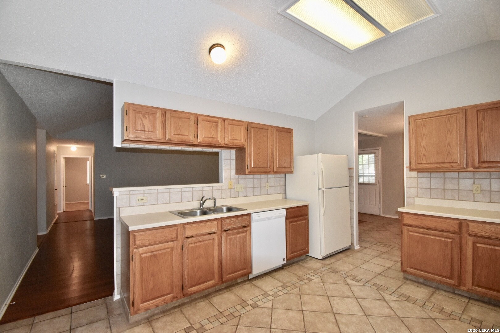 11304 Forest Gleam Live Oak TX 78233
