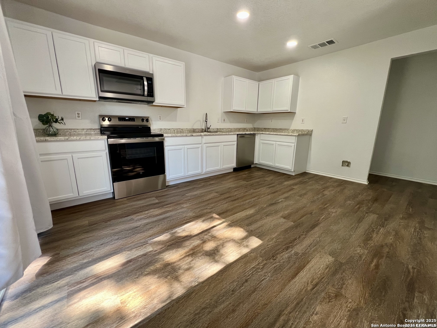 2411 Laden Meadows San Antonio TX 78245