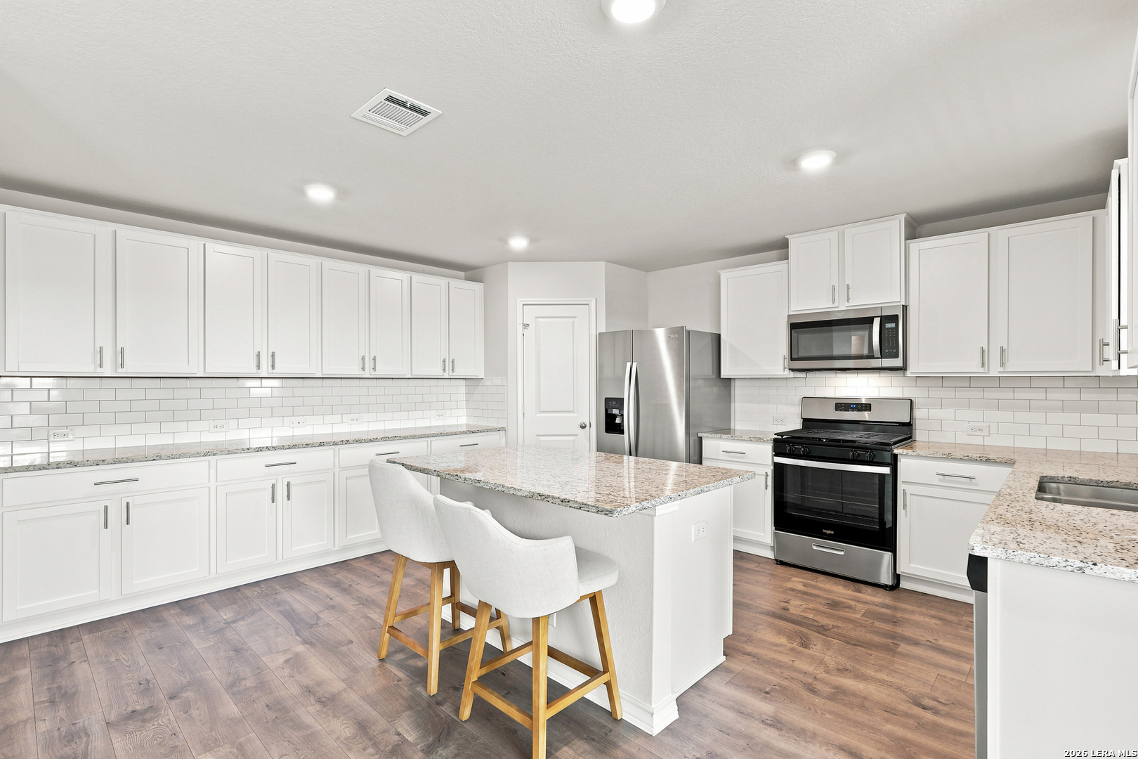 913 Rolling River Cibolo TX 78108