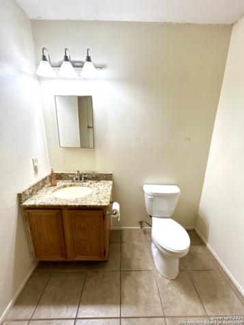 8111 Mescal Trail San Antonio TX 78244