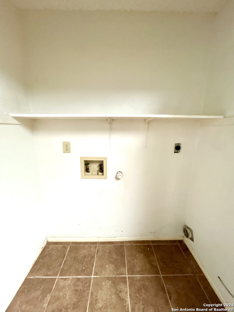 8111 Mescal Trail San Antonio TX 78244