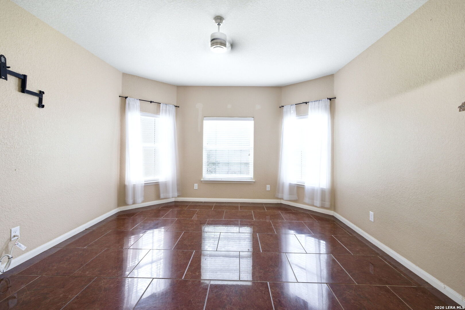3915 Southern Sky San Antonio TX 78222