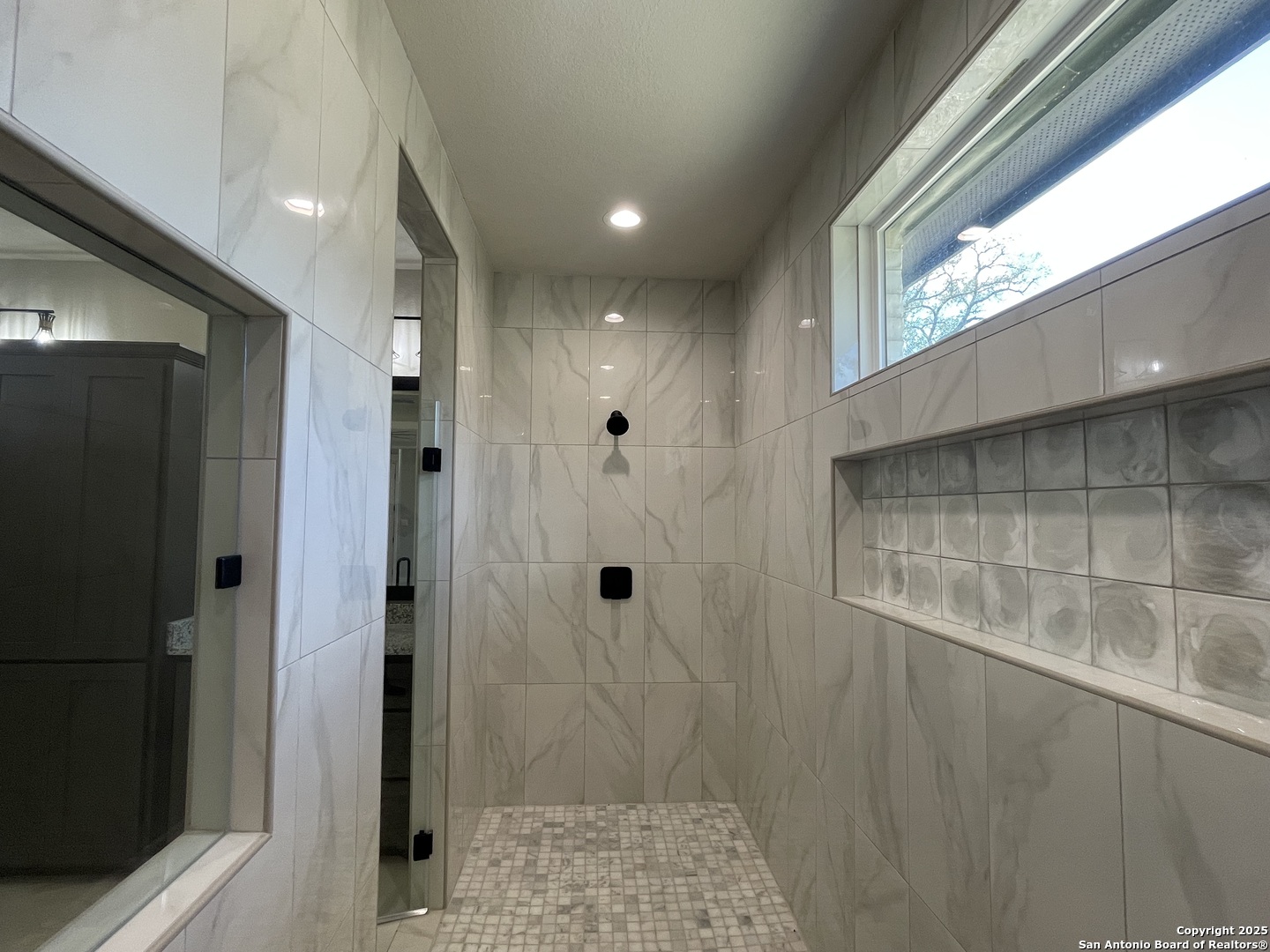 399 Bauer Lane Castroville TX 78009