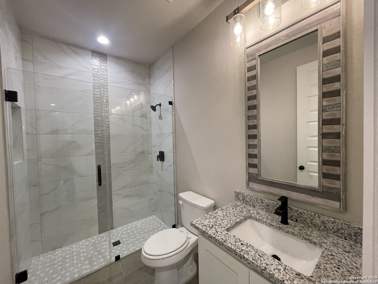 399 Bauer Lane Castroville TX 78009