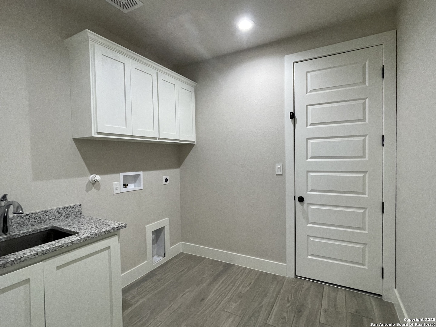 399 Bauer Lane Castroville TX 78009