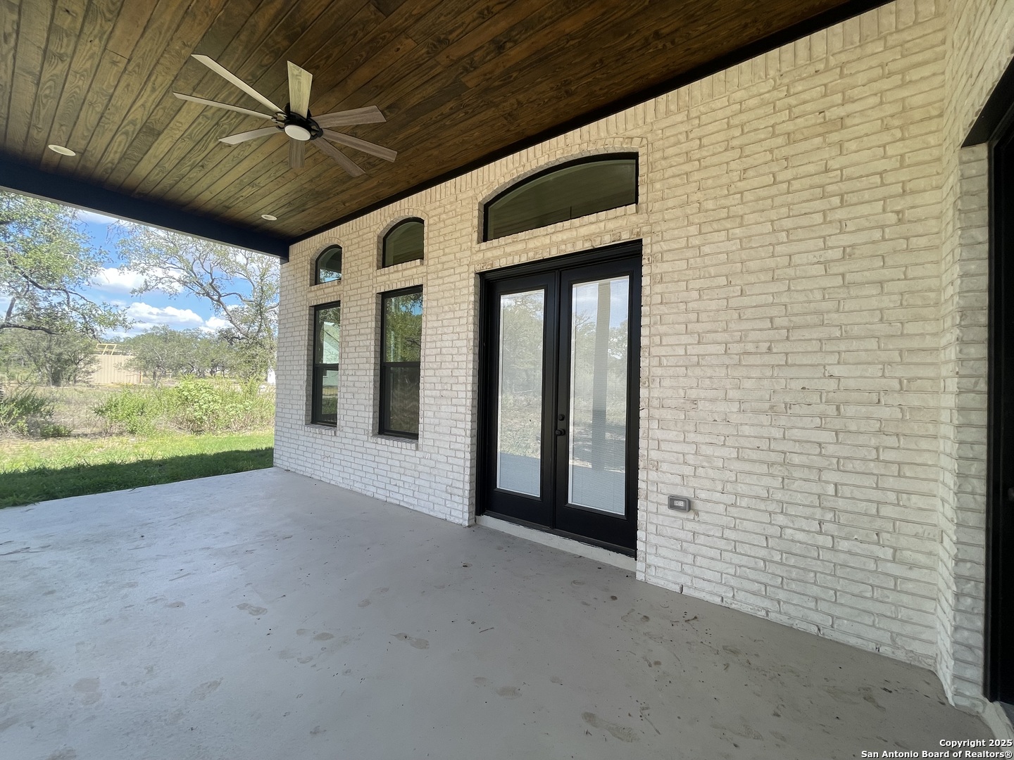399 Bauer Lane Castroville TX 78009