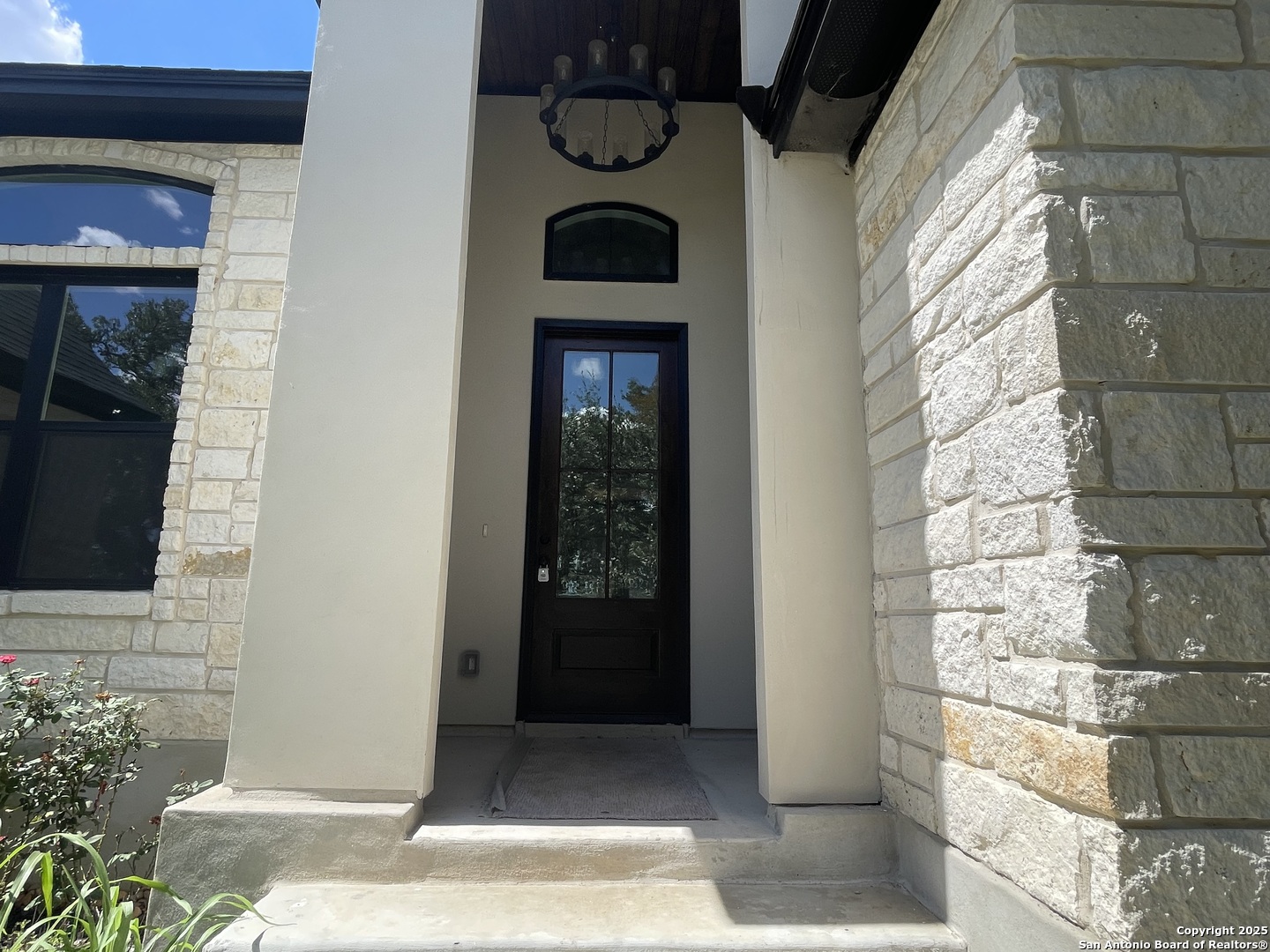 399 Bauer Lane Castroville TX 78009
