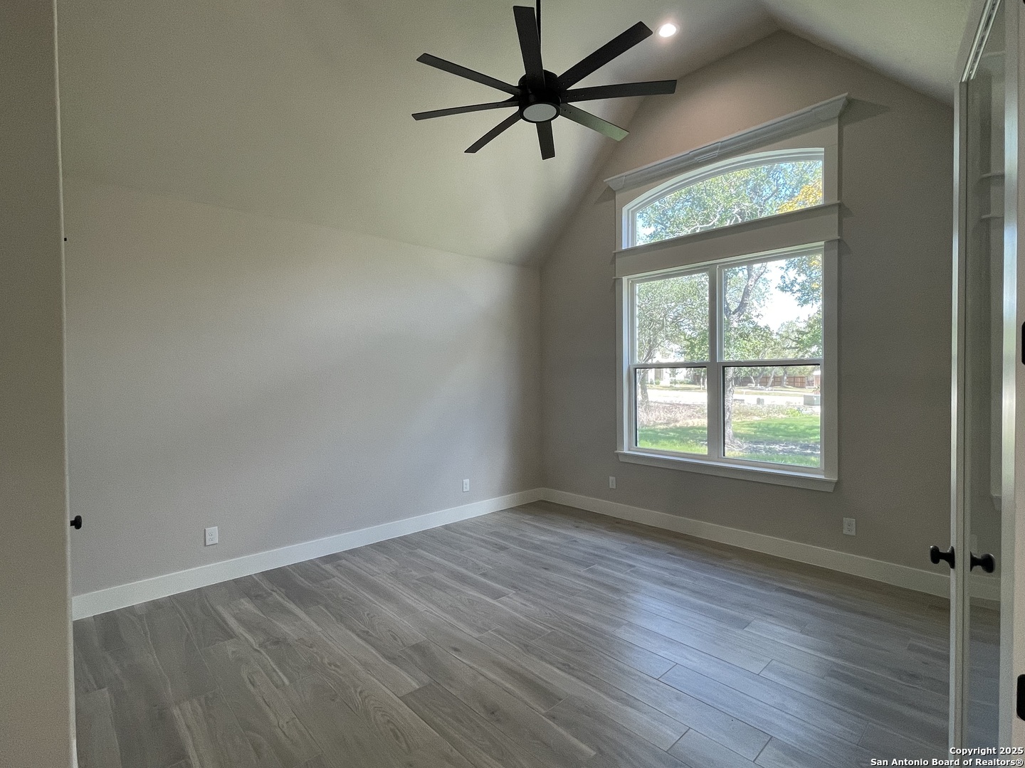 399 Bauer Lane Castroville TX 78009