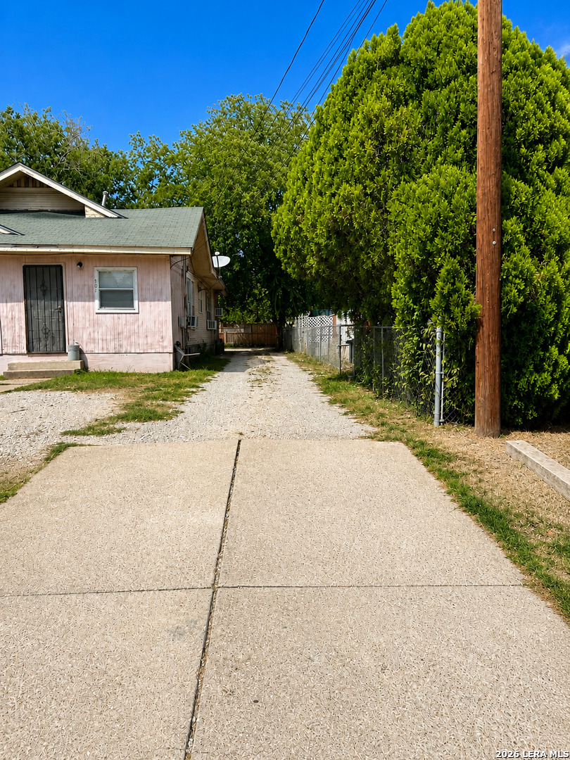 507 Cantrell San Antonio TX 78221