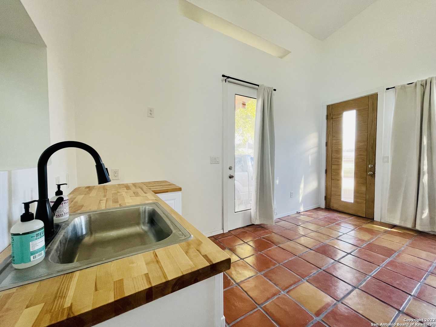 511 Iowa Street San Antonio TX 78203