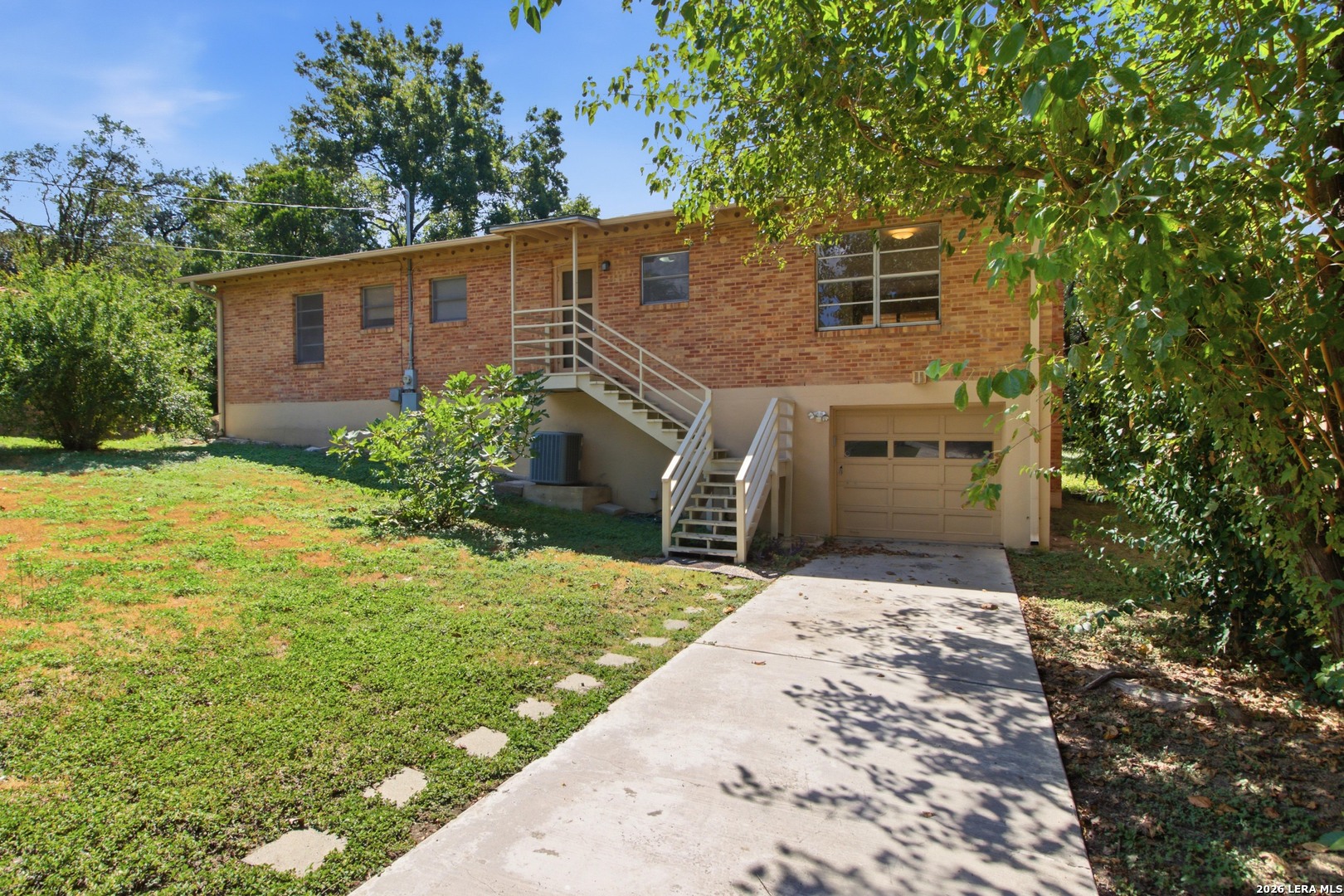 207 Canyon Drive Alamo Heights TX 78209