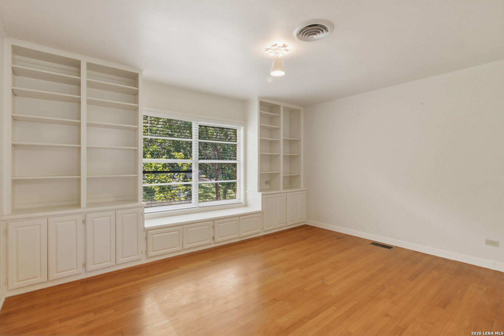 207 Canyon Drive Alamo Heights TX 78209
