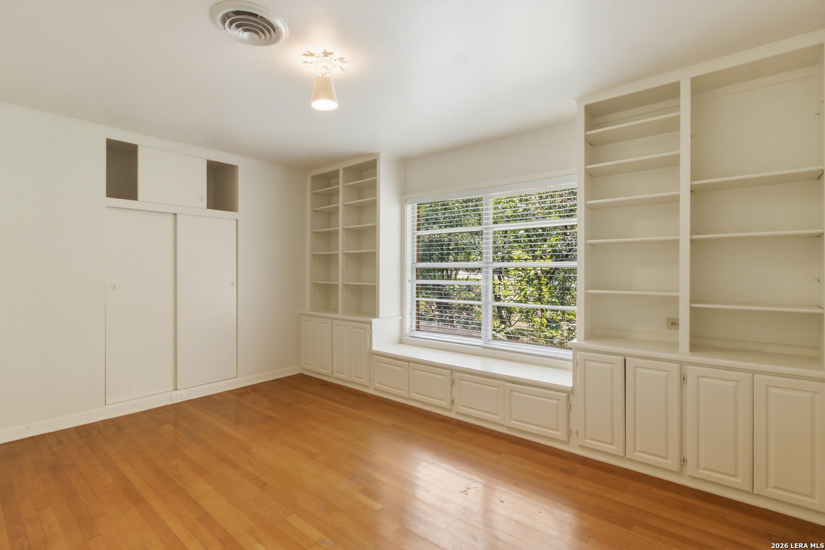 207 Canyon Drive Alamo Heights TX 78209