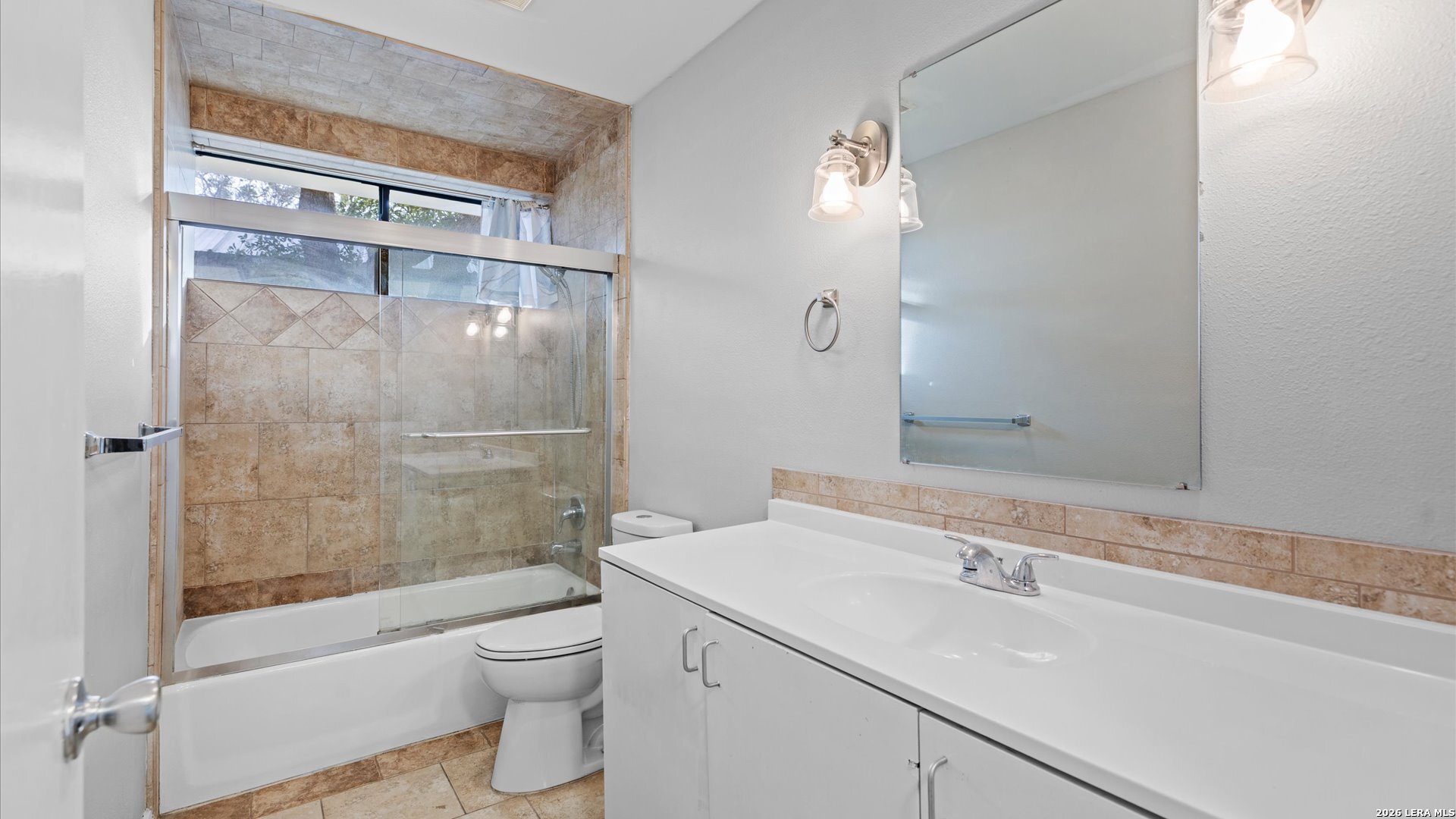 8642 Fredericksburg San Antonio TX 78240