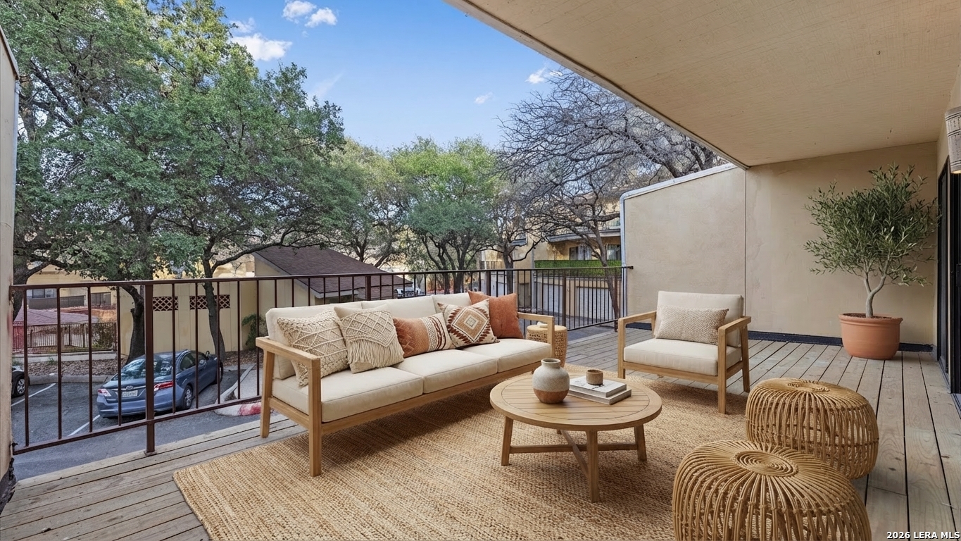 8642 Fredericksburg San Antonio TX 78240