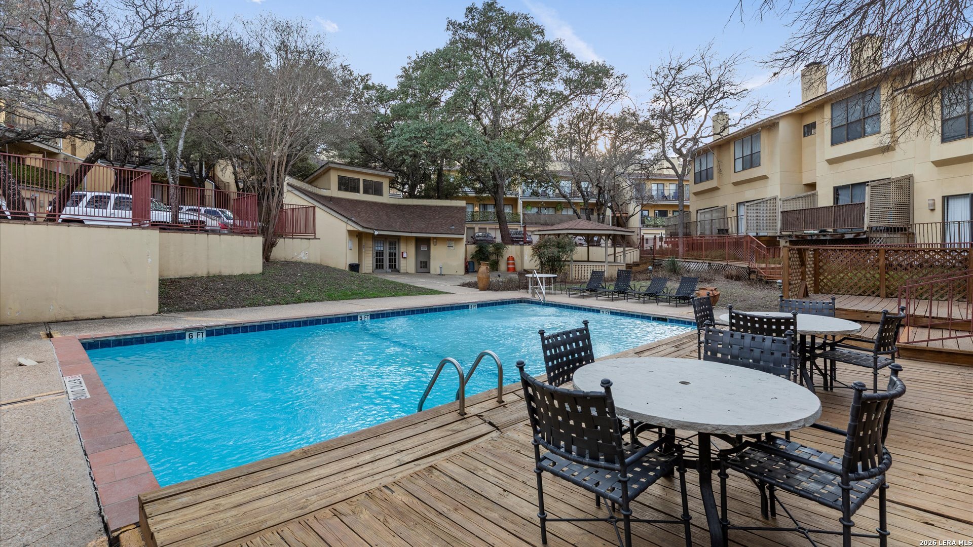 8642 Fredericksburg San Antonio TX 78240
