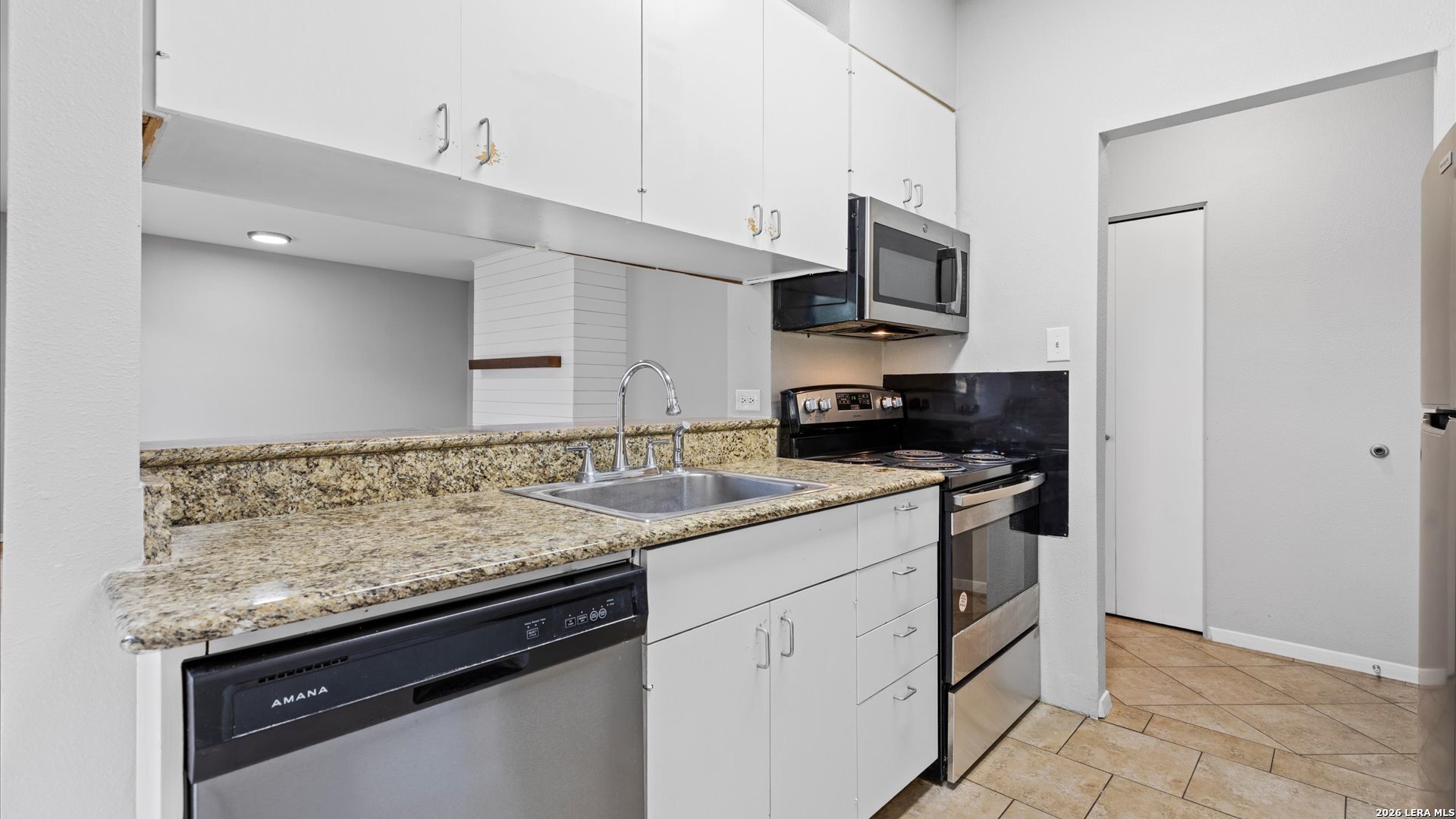 8642 Fredericksburg San Antonio TX 78240