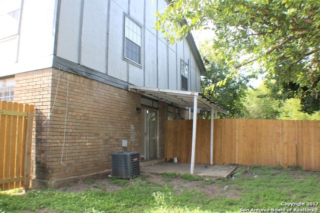 5216 Meadow Field San Antonio TX 78250