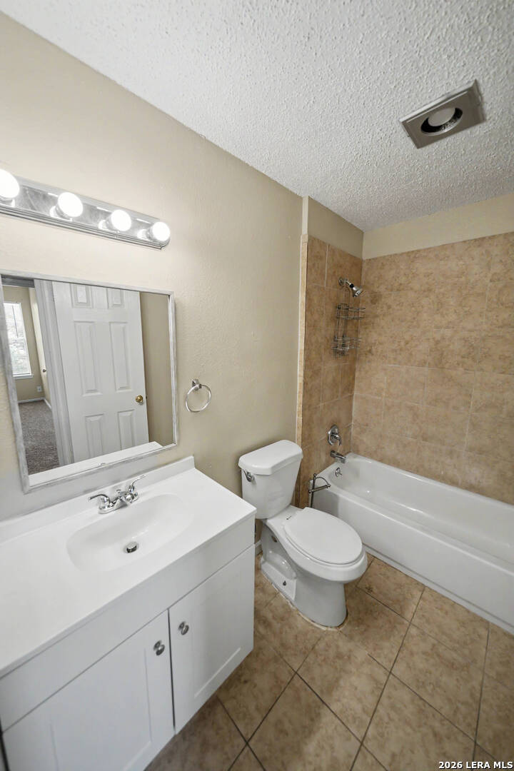 5216 Meadow Field San Antonio TX 78250