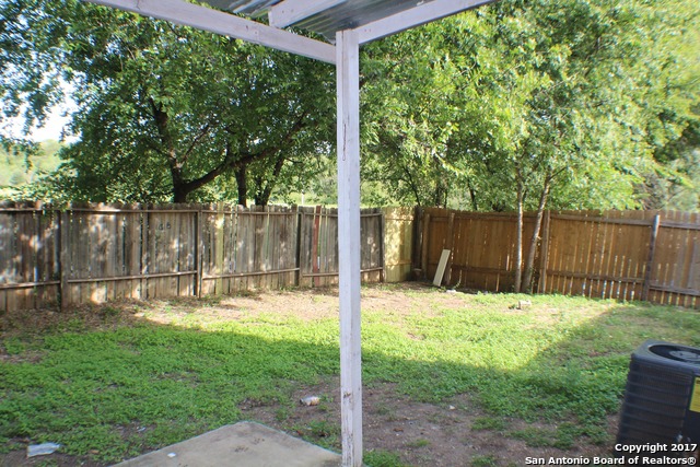 5216 Meadow Field San Antonio TX 78250