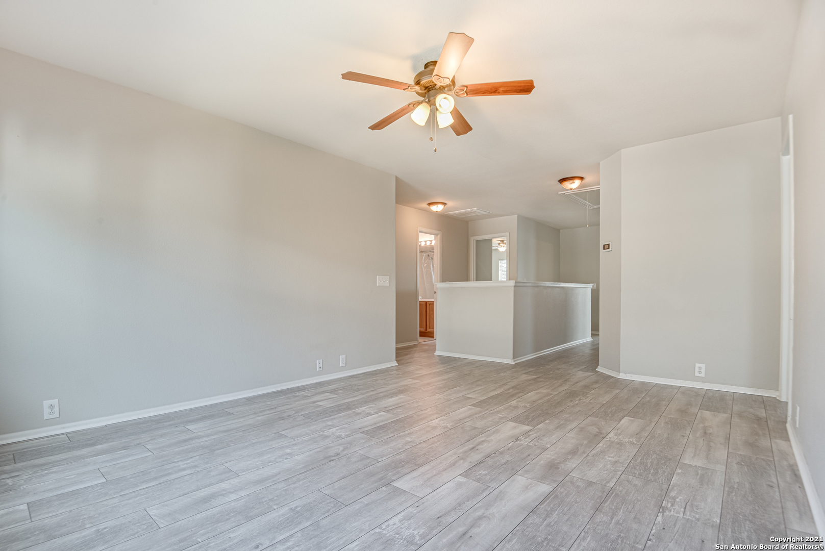 3735 Sumantra Cliff San Antonio TX 78261