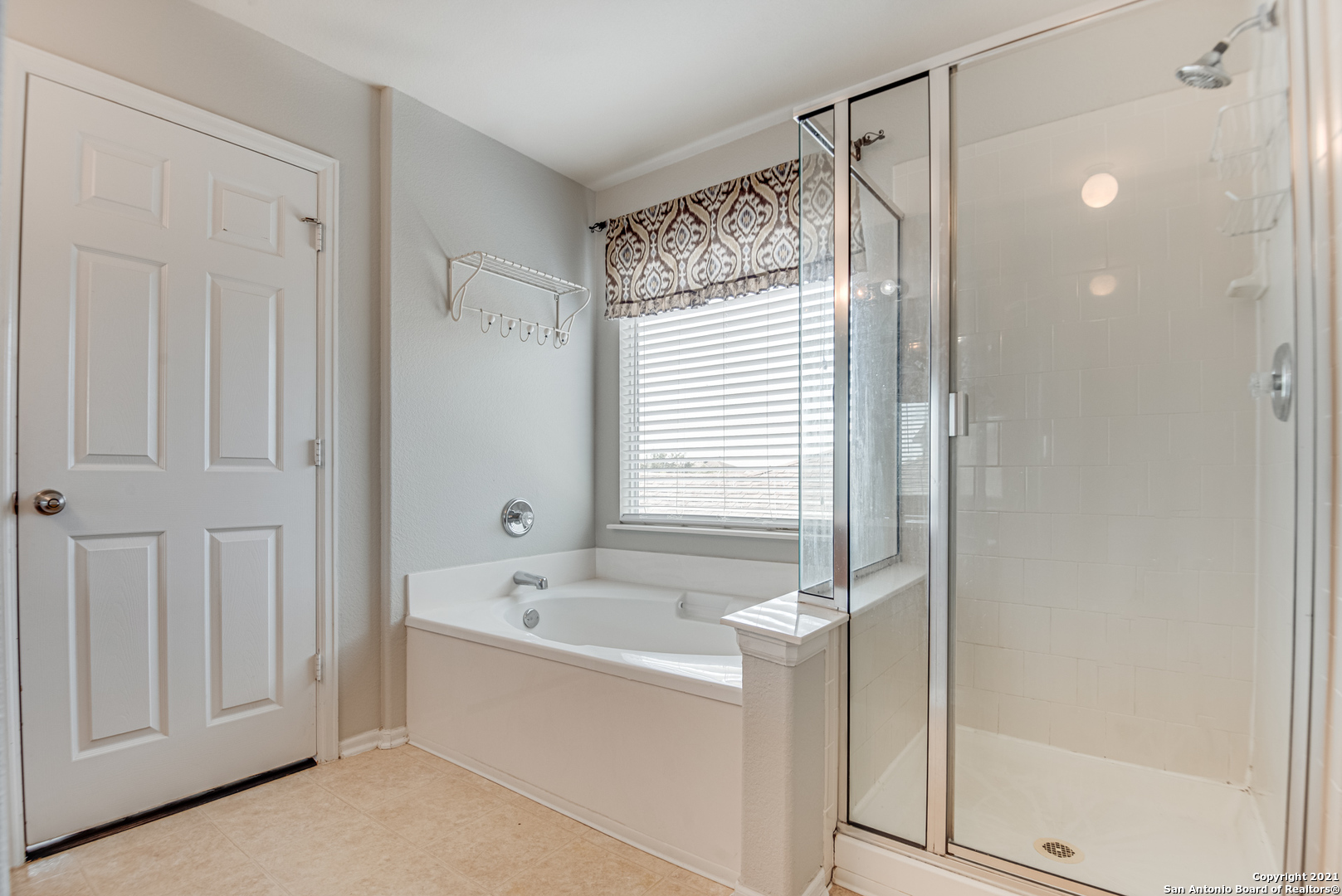 3735 Sumantra Cliff San Antonio TX 78261