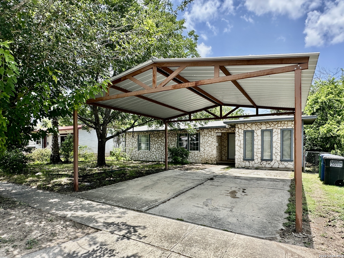 214 Basswood Drive San Antonio TX 78213