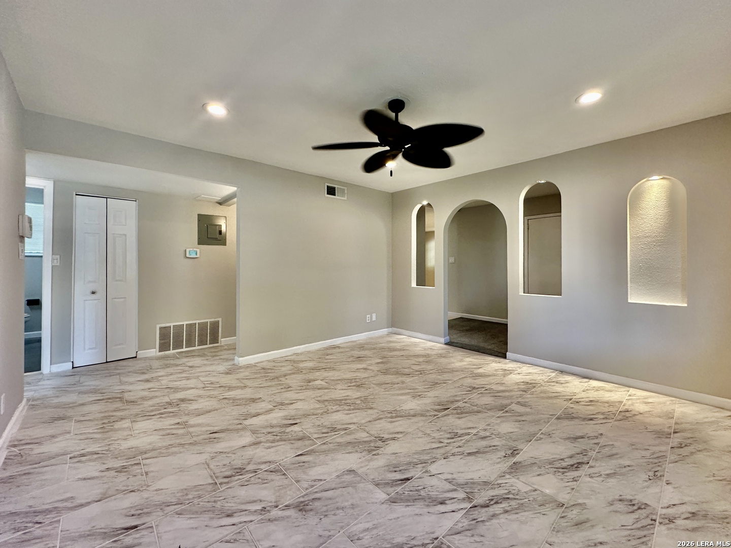 214 Basswood Drive San Antonio TX 78213