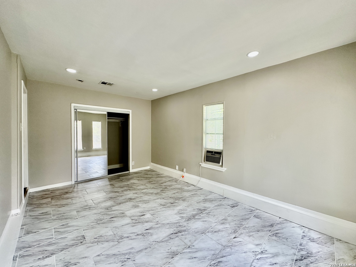 214 Basswood Drive San Antonio TX 78213