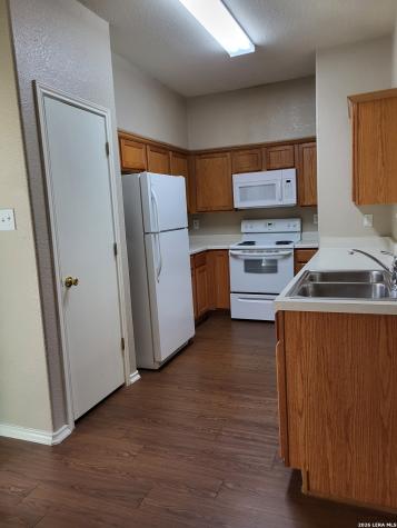 4163 St Charles Bay San Antonio TX 78229