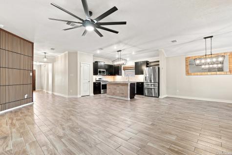 5122 Blue Ivy Bulverde TX 78163