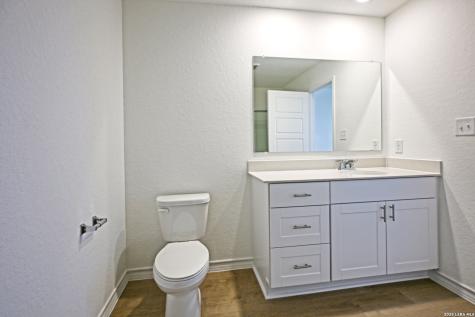 946 Bluegrass Point New Braunfels TX 78130