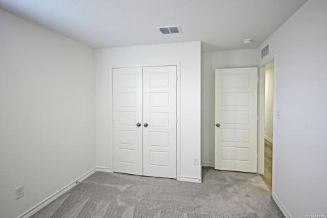 946 Bluegrass Point New Braunfels TX 78130