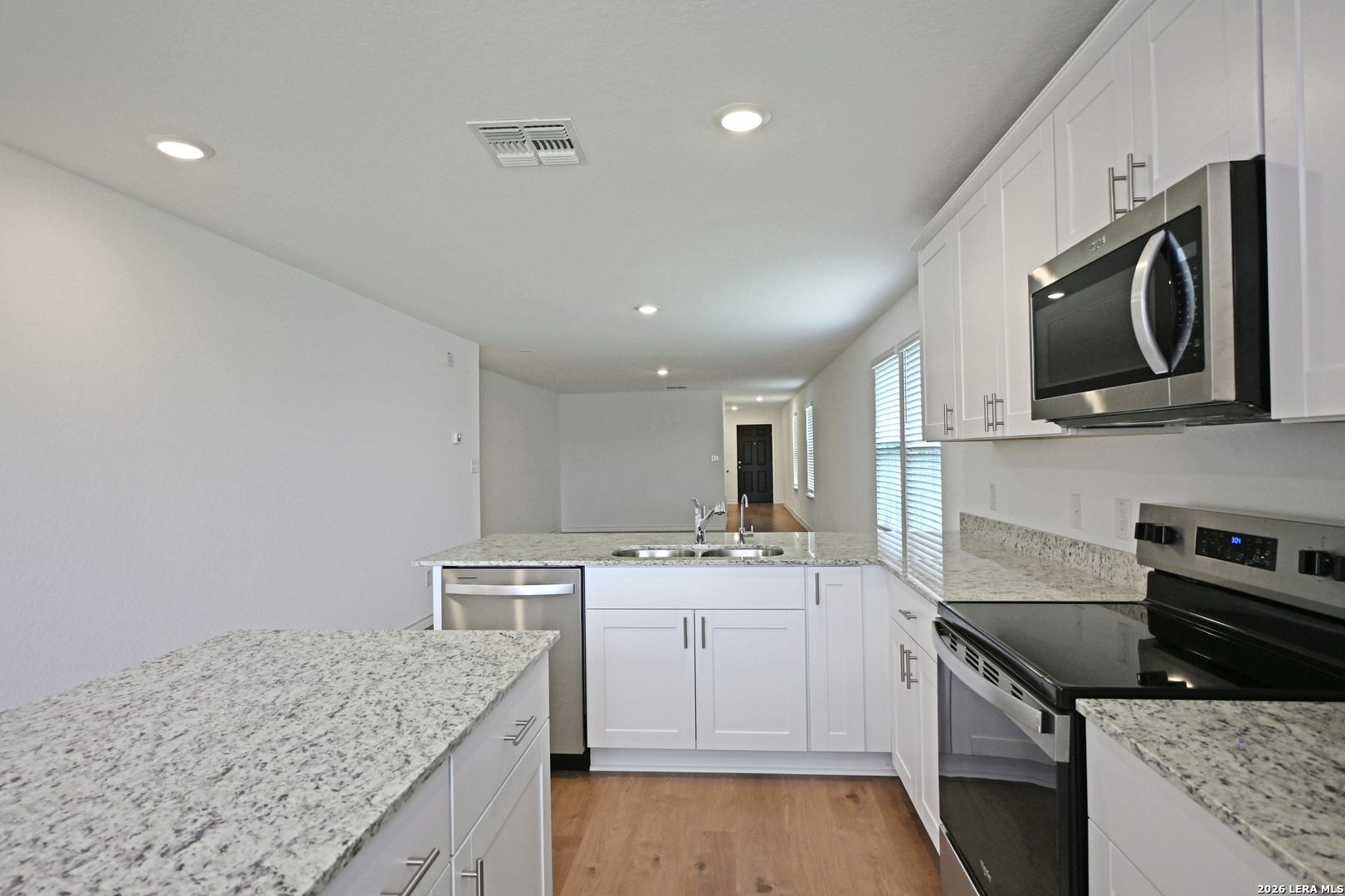 946 Bluegrass Point New Braunfels TX 78130