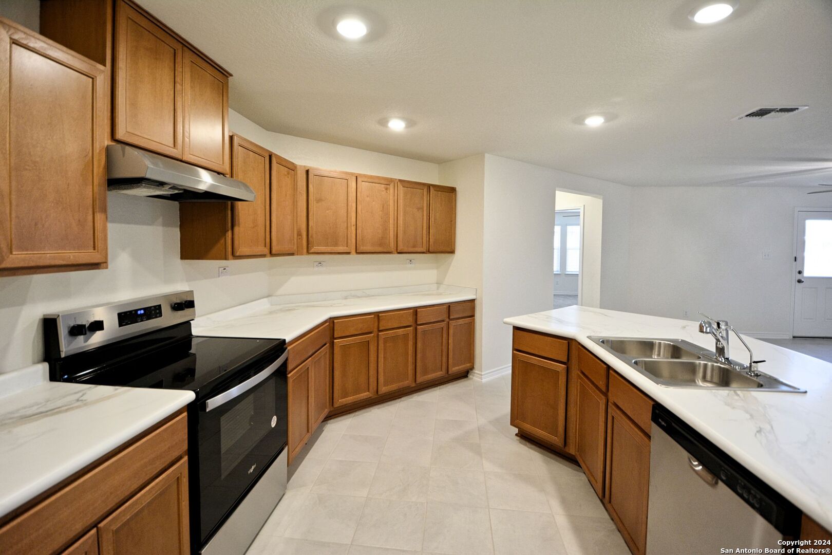 544 Dakota Creek New Braunfels TX 78130