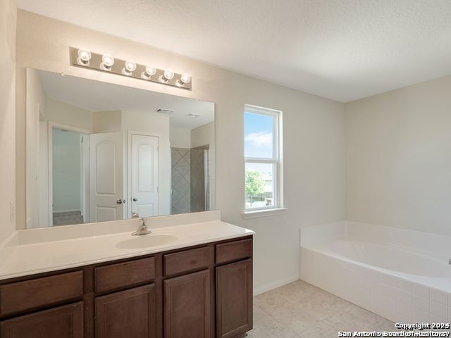 12227 Stratsburg San Antonio TX 78252