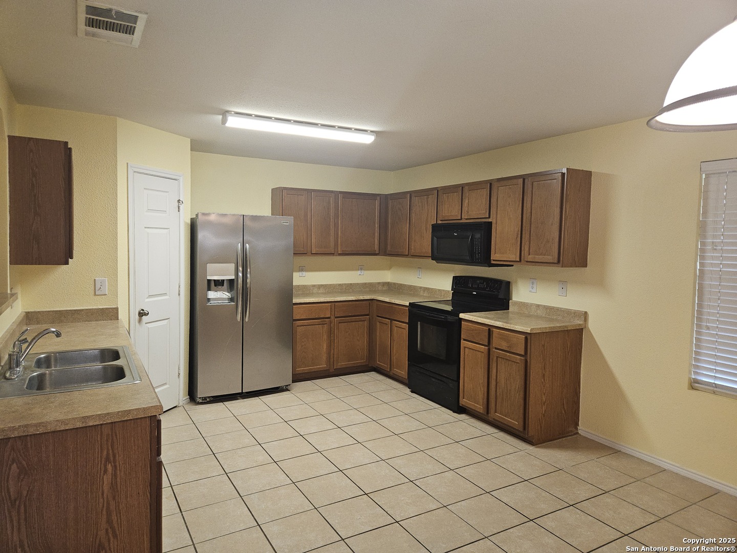 204 N Willow Way Cibolo TX 78108
