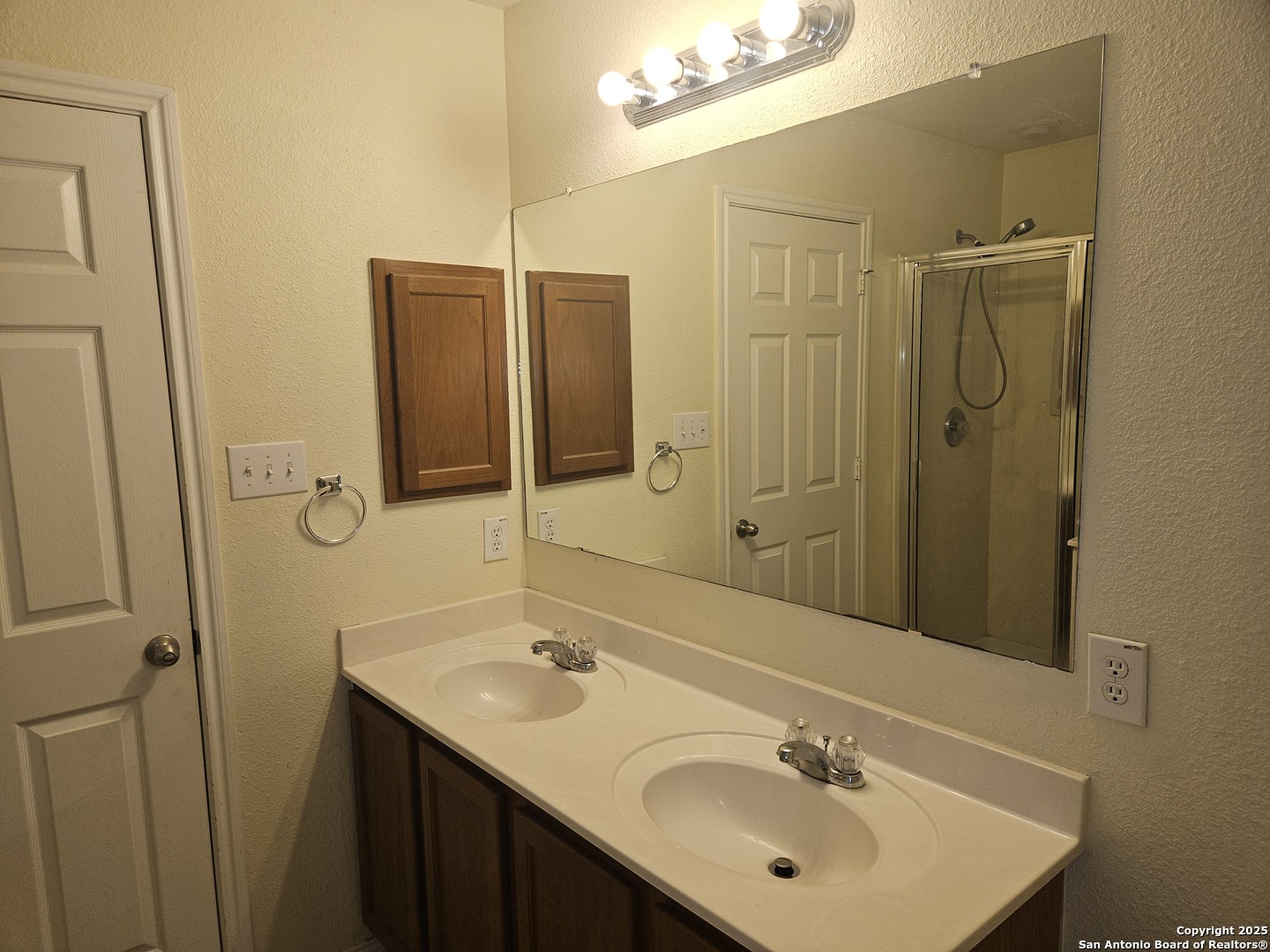 204 N Willow Way Cibolo TX 78108